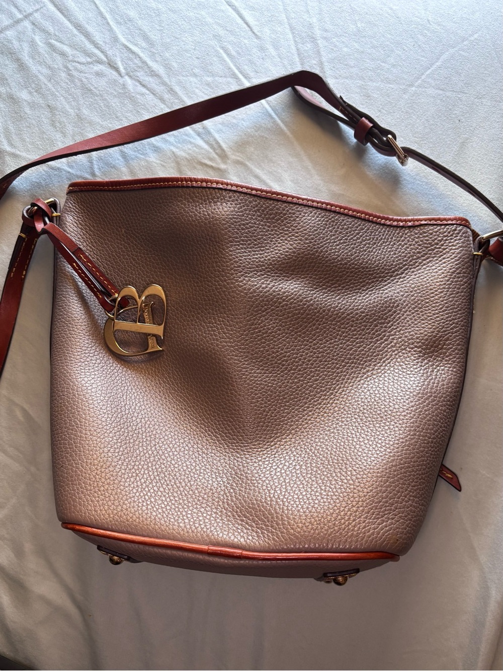 Sporty Chic Dooney & Bourke Taupe European Pebble Grain Leather Crossbody